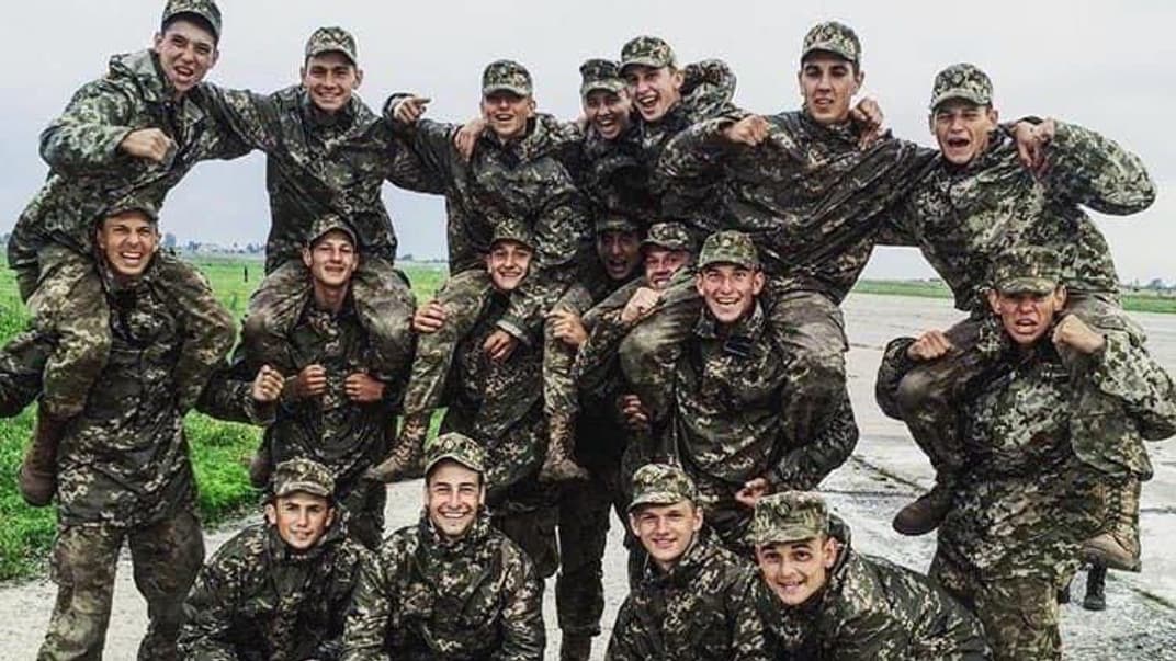 Курсанты, которые попали в авиакатастрофу в Харьковской области 25 сентября