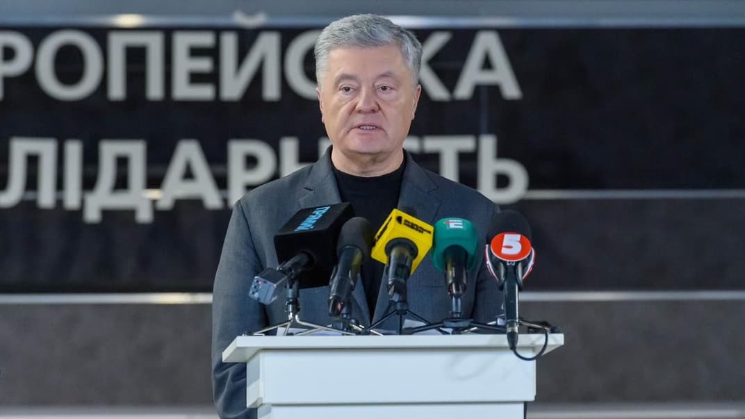 Петр Порошенко во время брифинга 4 декабря 2023 года
