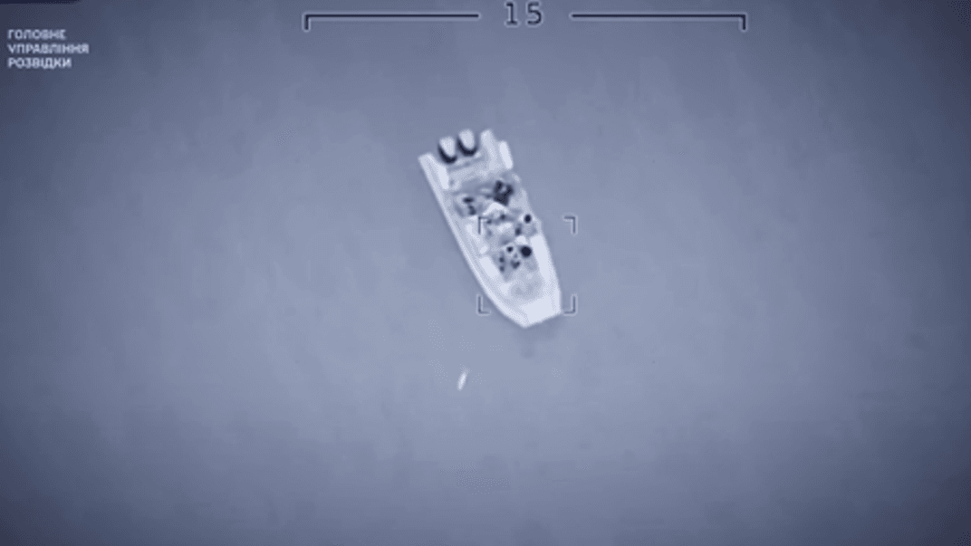 Українська розвідка ракетою знищила катер з росіянами в районі Залізного Порту