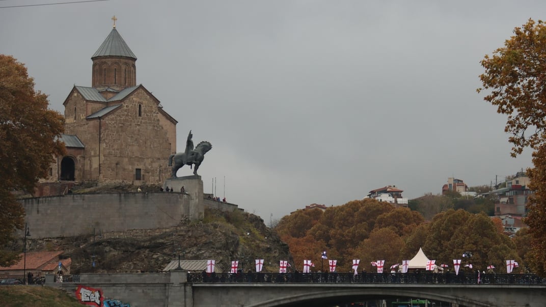 Иллюстративная фотография. Церковь во имя Успения Богородицы в Тбилиси, расположенная в районе Метехи