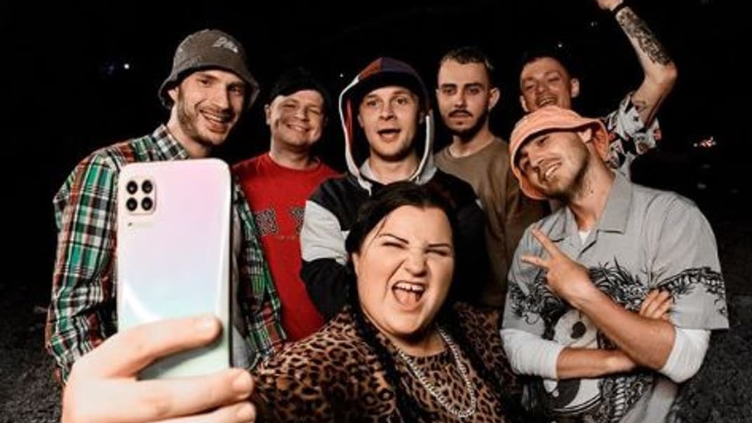 3 серпня понад 30 українських реп виконавців випустили нові треки, об’єднані під одним хештегом #RapinPeaceUA. Так вони вирішили показати, що реп в Україні живий