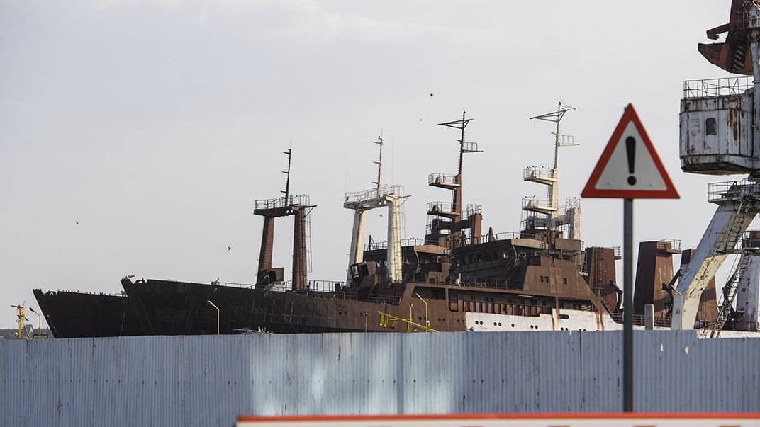 Компанія «Нібулон» депутата Олексія Вадатурського у російському санкційному списку (на фото — корабель на на території суднобудівно-судноремонтного заводу «Нібулон» у Миколаєві, 17 серпня 2017 року)