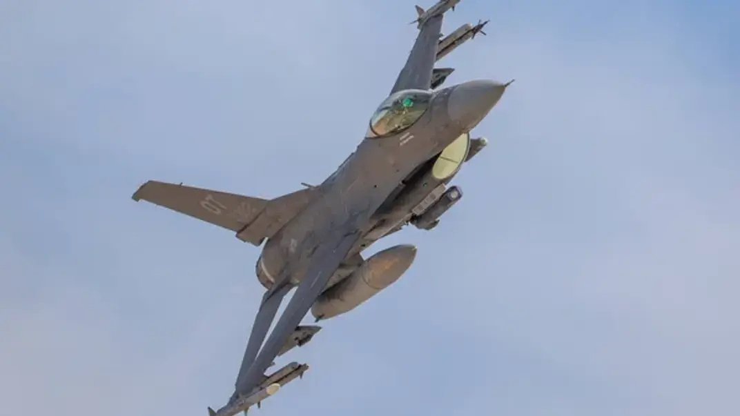 Истребитель F-16. Иллюстративное фото