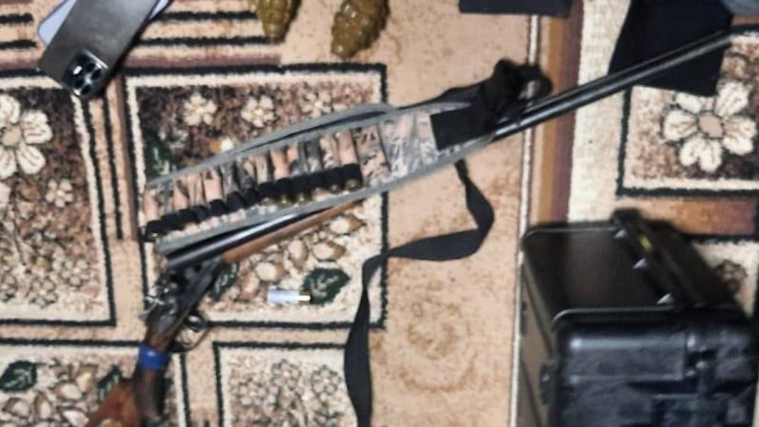 Зброя, яку знайшли у підозрюваного у вбивстві військовослужбовця ТЦК