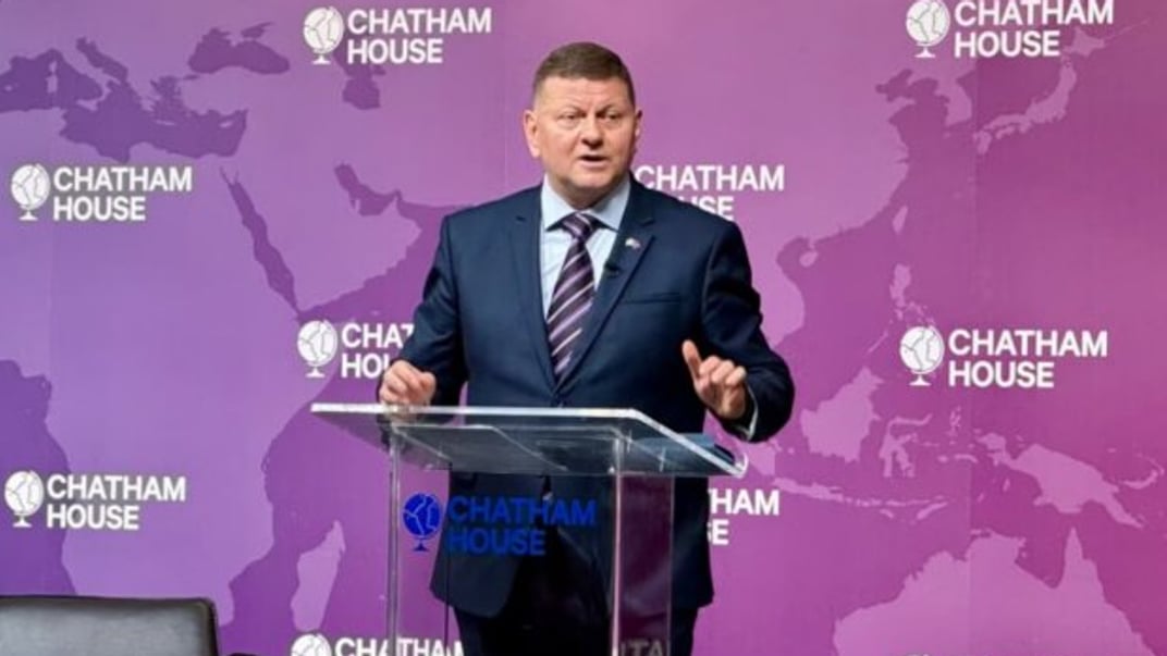 Железный Посол, или Недипломатическая дипломатия