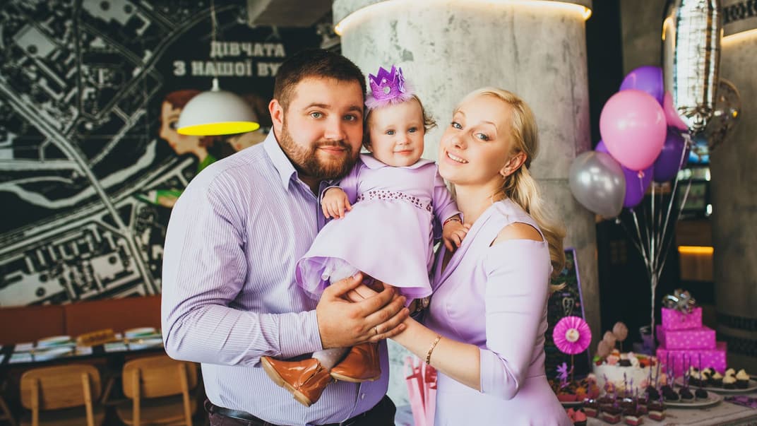 Григорій і Наталія Федосенки з першою дитиною