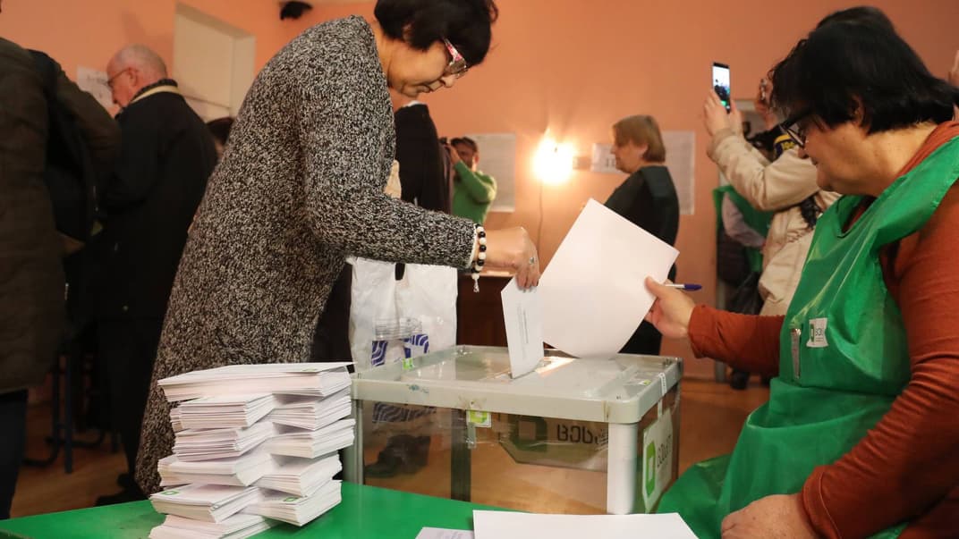 У Тбілісі відкрилися виборчі дільниці, 28 жовтня 2018 року