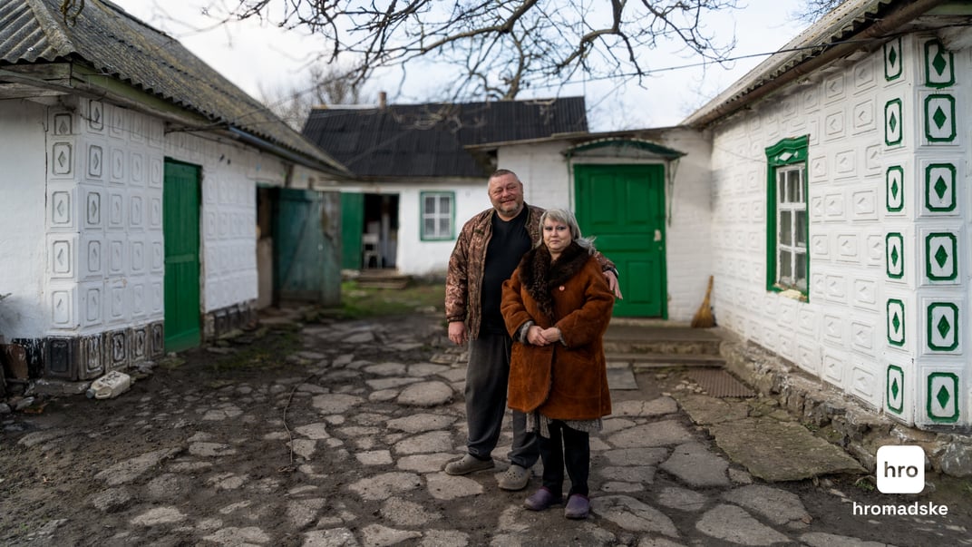 Євген і Ліна, переселенці з Краматорська, на своєму-чужому подвір’ї