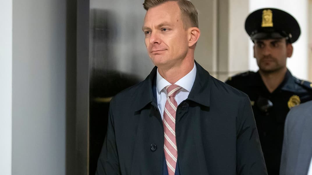 Радник посла США в Україні з політичних питань Девід Голмс збирається дати свідчення у комітеті Палати представників Конгресу, Вашингтон, США, 15 листопада 2019 року