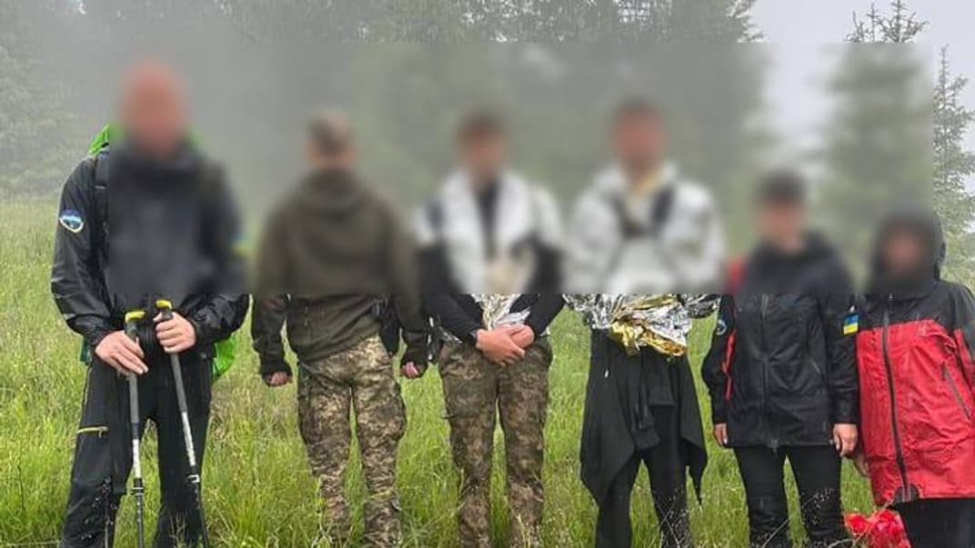 Спасение нарушителей, заблудившихся в горах