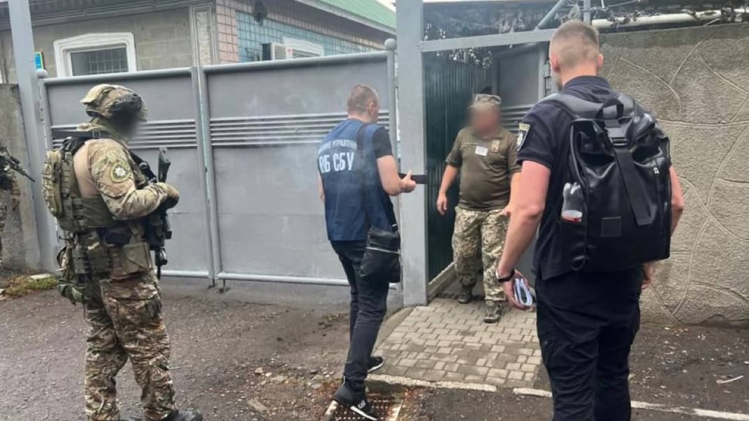 Правоохоронці проводять обшуки у справі щодо схеми ухилення від призову