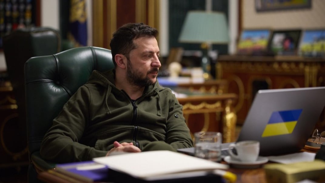 Ілюстративне фото. Президент України Володимир Зеленський у своєму кабінеті