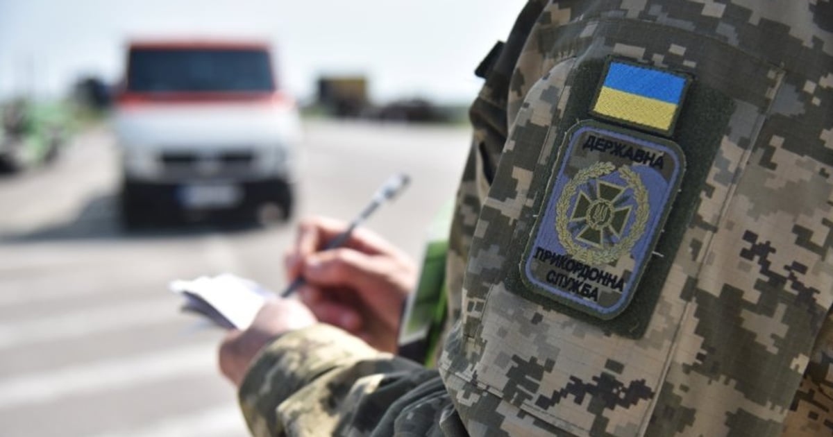 Україна та Польща домовилися зберегти безперервний рух автоб