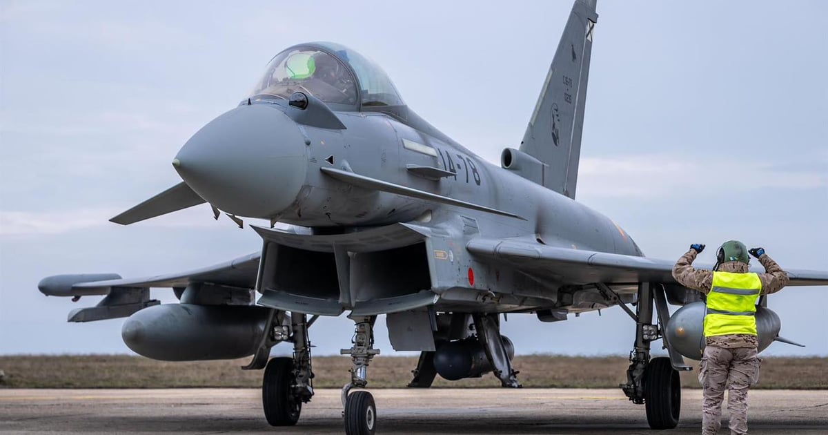 У Румунії знову впав російський безпілотник. 

Британські літаки, які патрулюють румунський повітряний простір, стежили за їхнім пересуванням