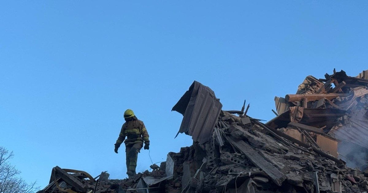 росіяни завдали комбінованого удару по регіонах України за допомогою дронів та ракет. 

Про пошкодження повідомила місцева влада Харкова та Дніпра