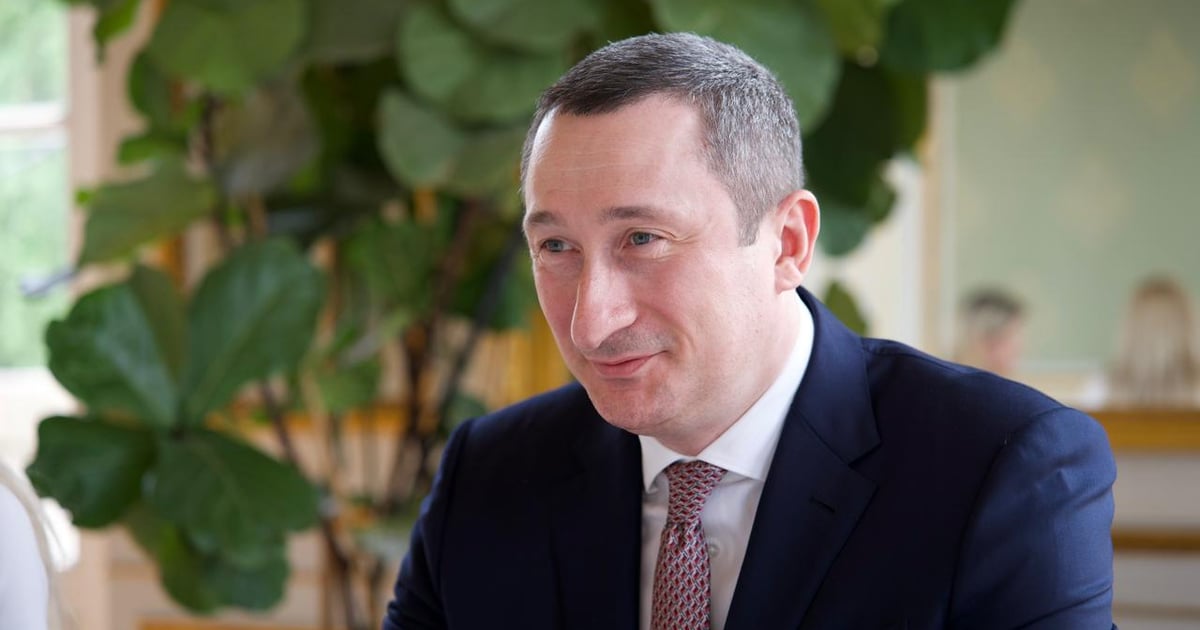 Родина міністра Чернишова виїхала з України - УП