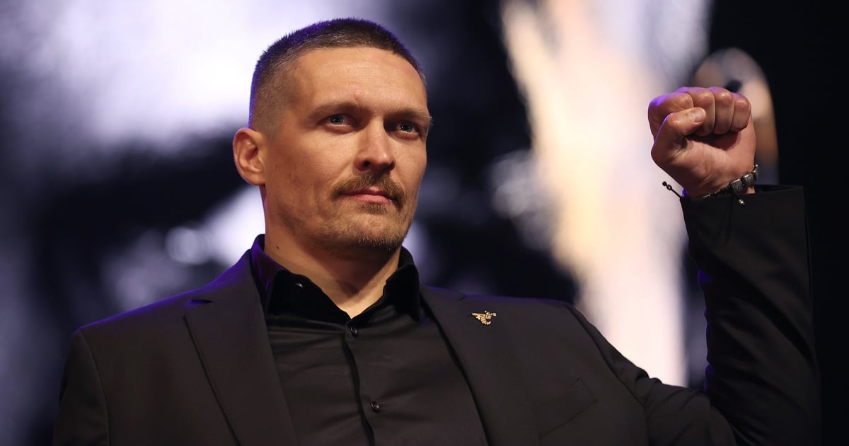 Усик відмовився від титулу WBO у важкій вазі та втратив звання абсолютного чемпіона