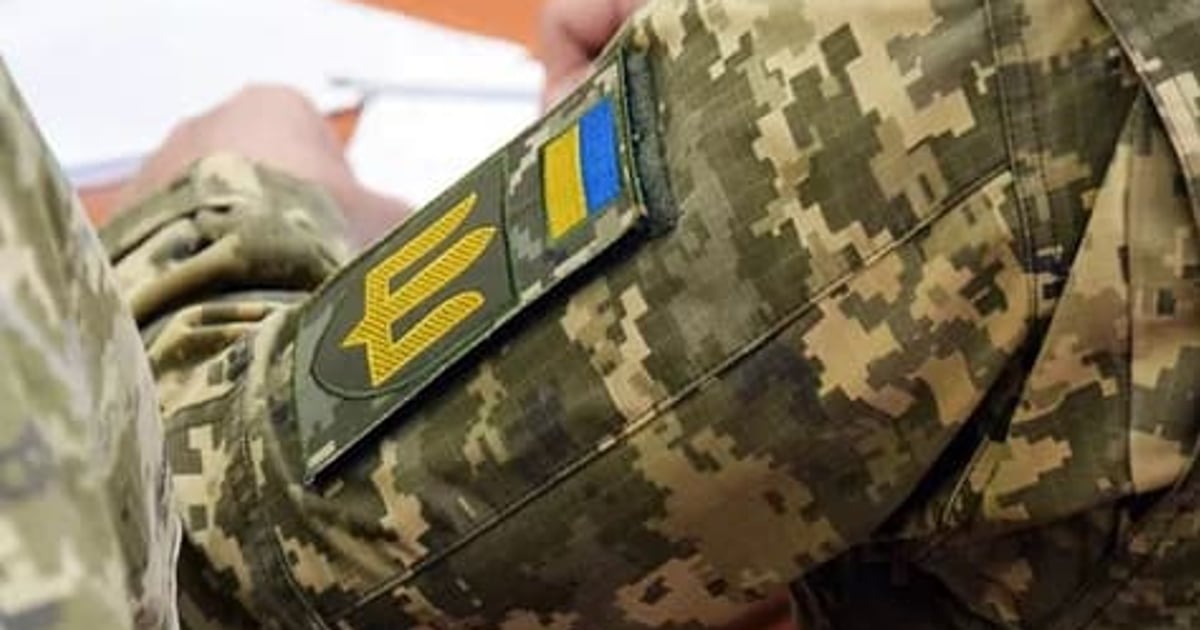 В уряді розглядають запровадження системи винагород військовослужбовцями за ризик — так звану систему «10/20/40», повідомляє «Українська правда».

Що вона передбачає — читайте у новині