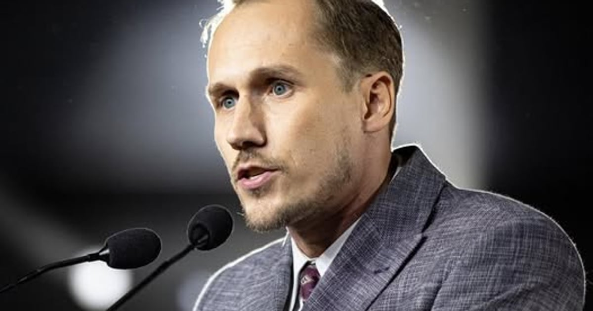 Депутат польської ультраправої партії «Конфедерація свободи й незалежності» Конрад Беркович протягом трьох місяців отримуватиме половину зарплати після того, як він порівняв Ізраїль з Третім Рейхом