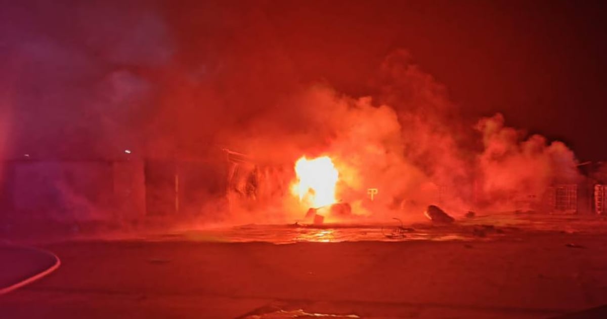 росіяни атакували Україну балістичною ракетою «Іскандер» та 172 ударними дронами. 

На 8 локаціях зафіксували влучання балістичної ракети та 20 безпілотників. Ще на 4 локаціях упали збиті дрони або їхні уламки