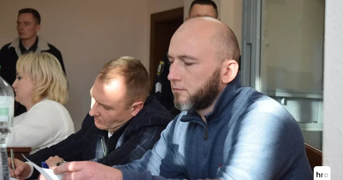 Правоохоронці викрили групу, яка  привласнювала квартири померлих власників.

Серед підозрюваних, ймовірно, колишній суддя Олексій Тандир, який у 2023 році на смерть збив нацгвардійця на блокпості