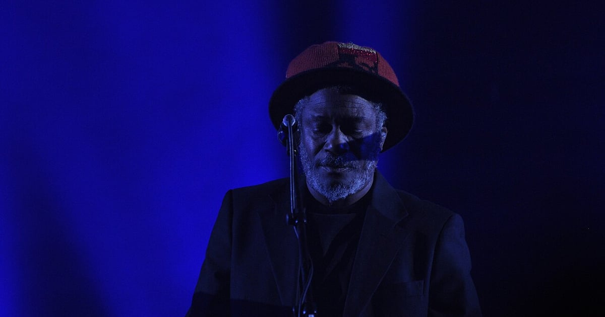 Massive Attack став першим великим гуртом, що видалив свою музику
