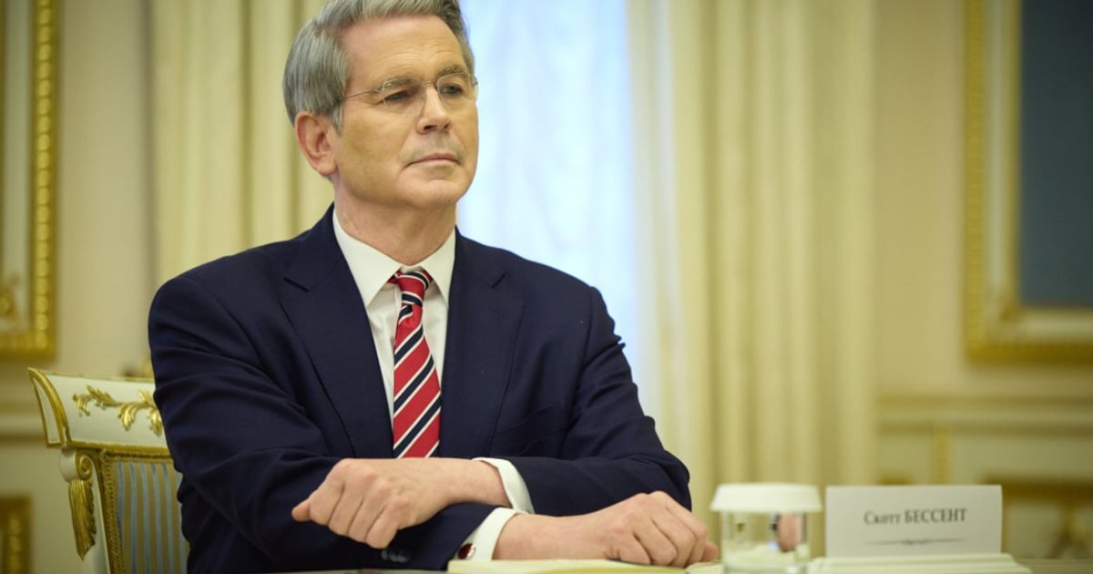 Міністр фінансів США знову заявив, що його країна не планує поновлювати винятки, що дозволяють купувати російську нафту та нафтопродукти, які наразі перебувають у морі. 

Раніше він уже обіцяв це, але згодом Сполучені Штати подовжили термін дії винятків