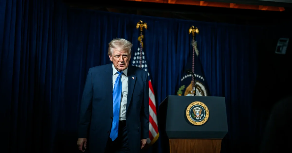 Трамп: Я трохи розчарований, що Зеленський ще не прочитав мирну пропозицію