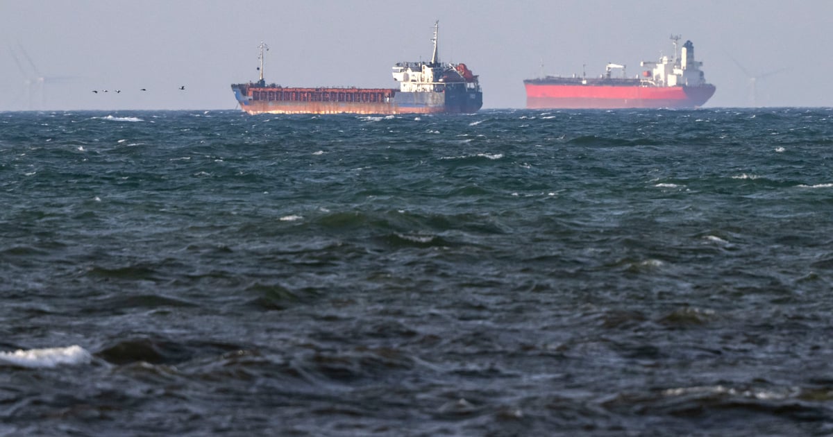 Шведська прокуратура скасувала арешт капітана російського балкера Caffa. Але саме судно залишається під забороною експлуатації.

Про це пише Sweden Herald