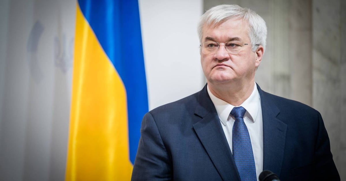 Сибіга закликав «знизити градус» у суперечках щодо підрозділу «імені Героїв УПА».

Він пояснив, що назва підрозділу була вибором українських військових і висловив думку, що загострення між Україною та Польщею «не несе користі ані українцям, ані полякам»