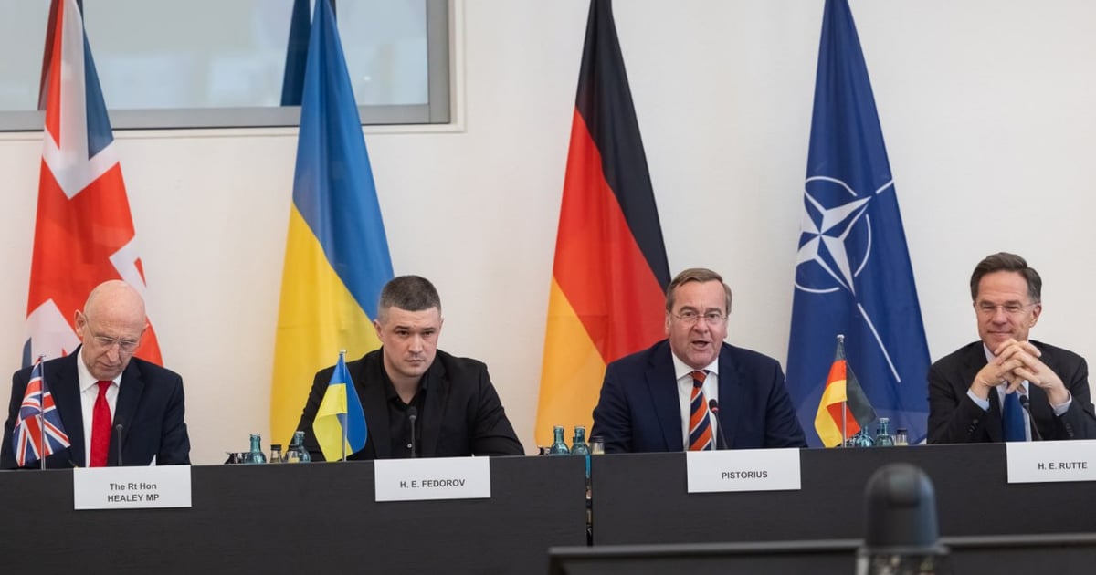 Під час «Рамштайну» країни-партнери України домовилися про фінансування ППО, зброї та дронів на сотні мільйонів доларів — повідомив Зеленський.

Деталі — на сайті