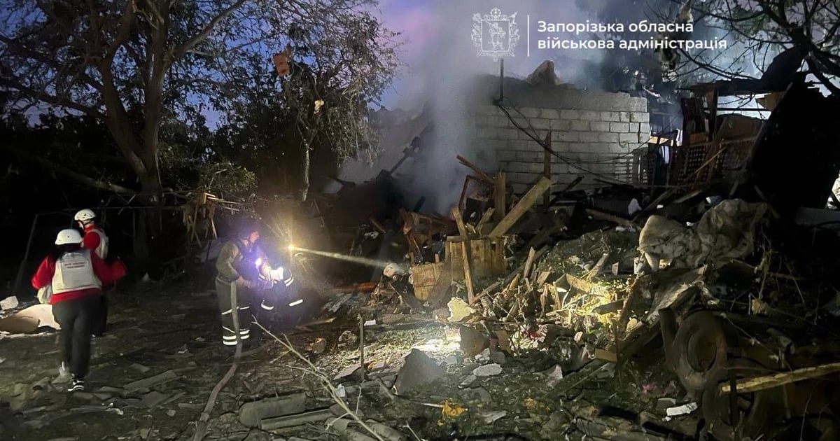 Атака росіян на Запоріжжя. Під завалами приватного будинку загинули дві жінки