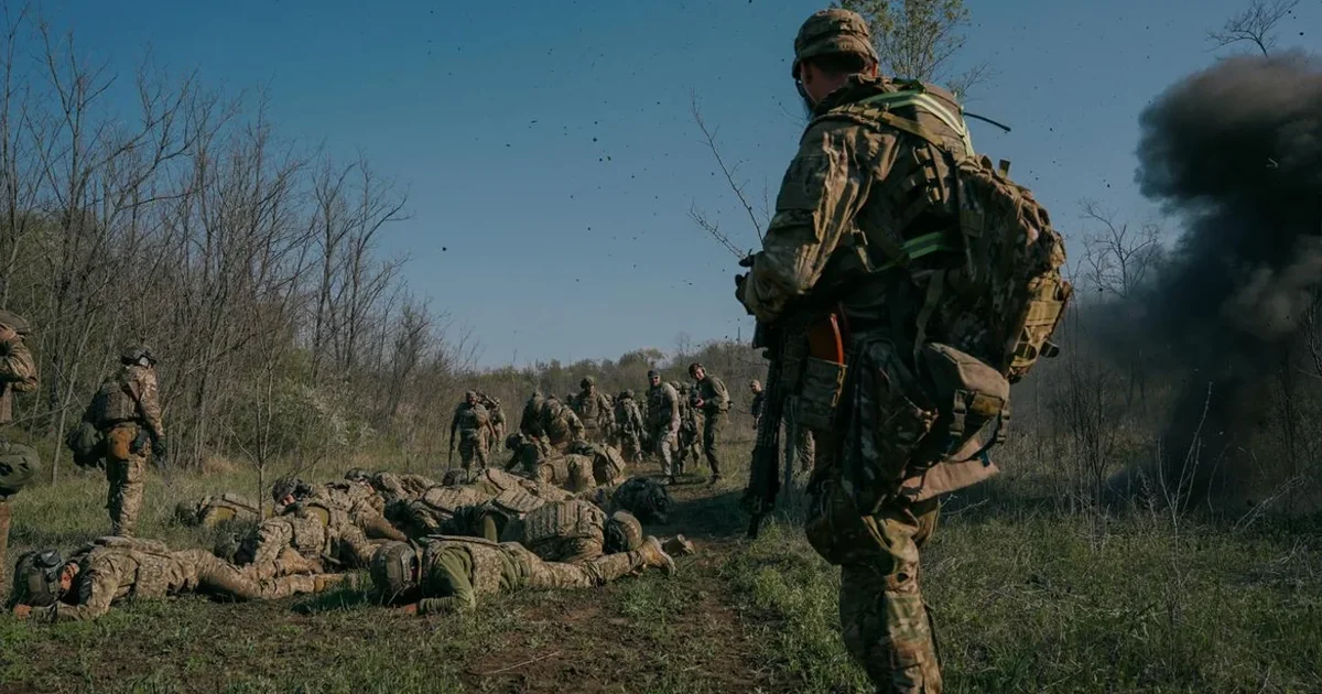 Сирський заявив, що за підсумками перевірок у травні вісім військових частин втратили право самостійно готувати новобранців.

Окремим бригадам і полкам поставили завдання переглянути власні спроможності, покращити умови та зміст підготовки новобранців