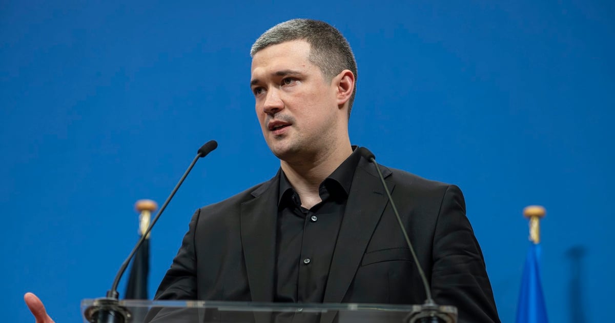 Міністр оборони Михайло Федоров заявив, що Сили оборони щодня фіксує відеопідтвердження самознищення росіян на фронті. Він припустив, що за це можуть давати «є-Бали»