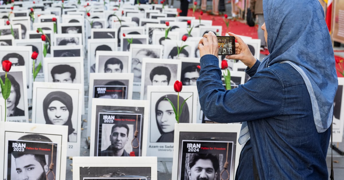 Іран стратив щонайменше 1639 людей 2025 року, що є найбільшою кількістю з 1989 року.

Про це йдеться у спільному звіті правозахисних організацій Iran Human Rights та Together Against the Death Penalty.

Що кажуть правозахисники — у новині