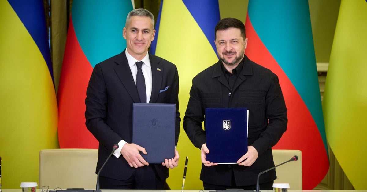 Зеленський та премʼєр-міністр Болгарії Андрей Гюров підписали угоду про співробітництво у сфері безпеки щонайменше на 10 років.

Що вона передбачає — читайте у новині