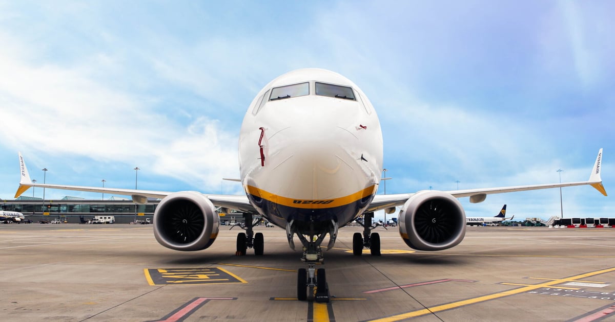 Авіакомпанія Ryanair вимагатиме від усіх пасажирів здавати багаж та реєструватися в аеропорту за годину до зльоту. Раніше це мали робити за 40 хвилин.

Таке рішення ухвалили, щоб дати пасажирам більше часу для проходження контролю безпеки в аеропорту