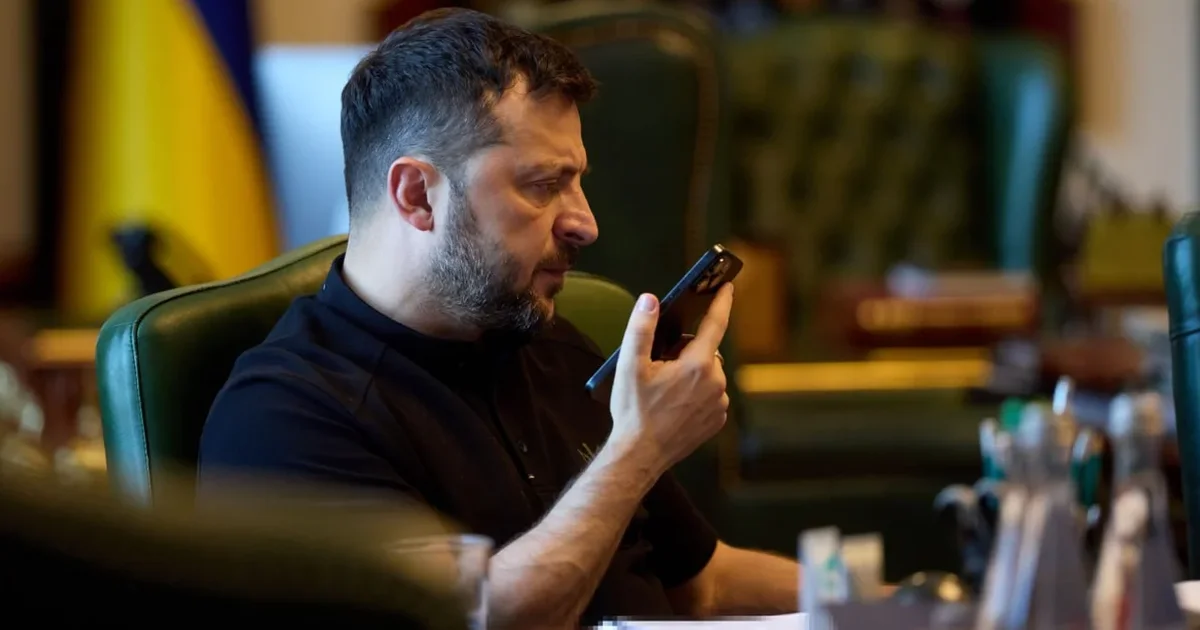 Партнери України просили не відповідати ударами по російському нафтовому сектору, заявив Зеленський. «Вони вважали, що це матиме вплив на ціни на енергоресурси. Я вважаю, що російська нафта не має вагомого впливу на світовий ринок», — сказав президент