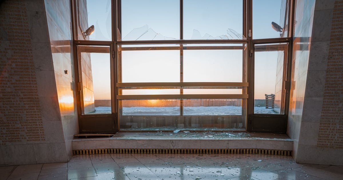 Russian strike on Kyiv damages WWII museum at foot of Motherland Monument