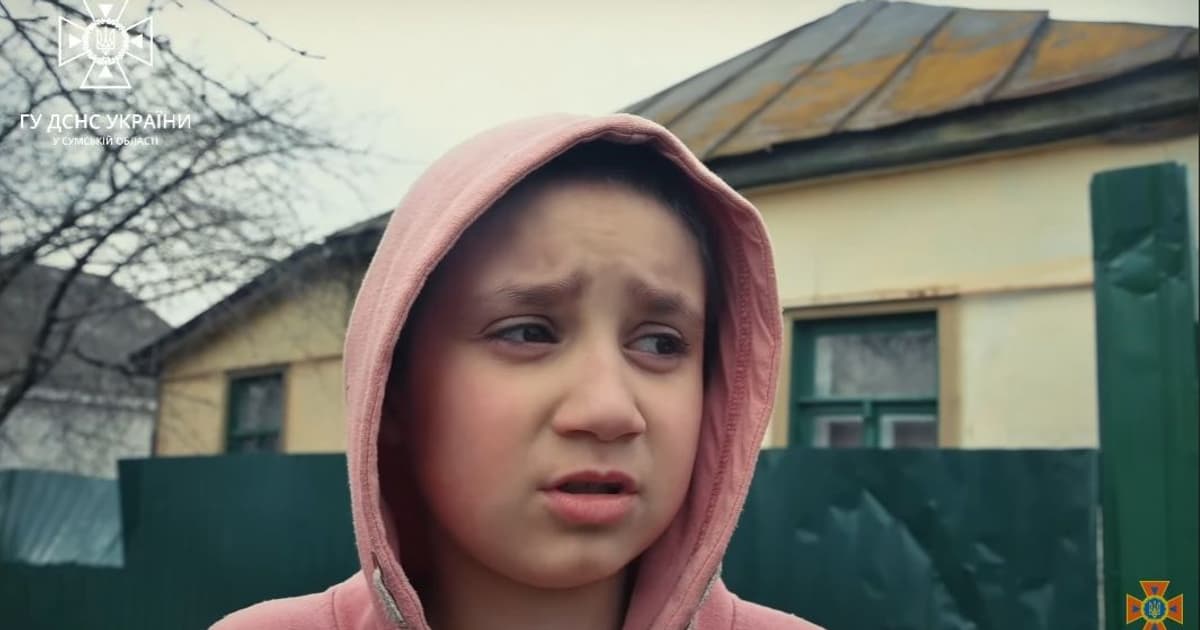 11 летняя девочка улетела сама в питер