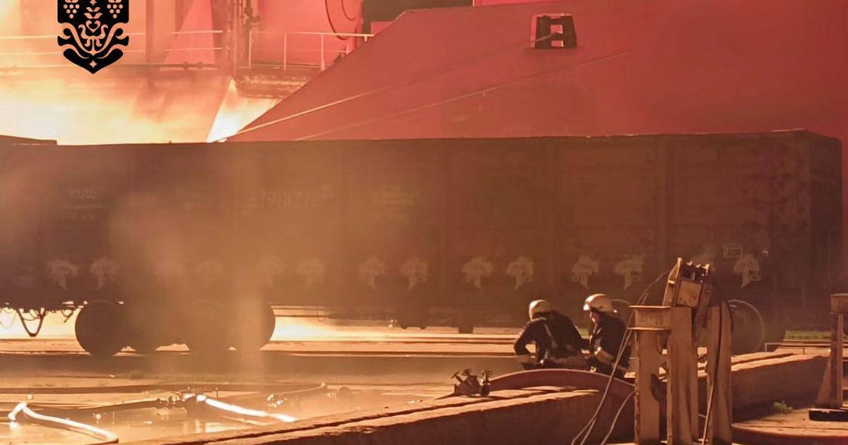 росіяни атакували Одещину: влучили по цивільних суднах та енергетиці