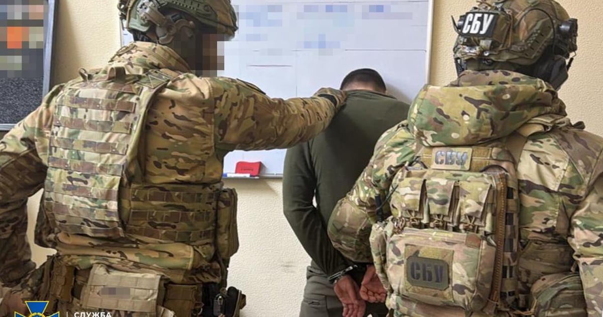 Air Force logistics commander and SBU head in Zhytomyr Oblast detained on suspicion of corruption