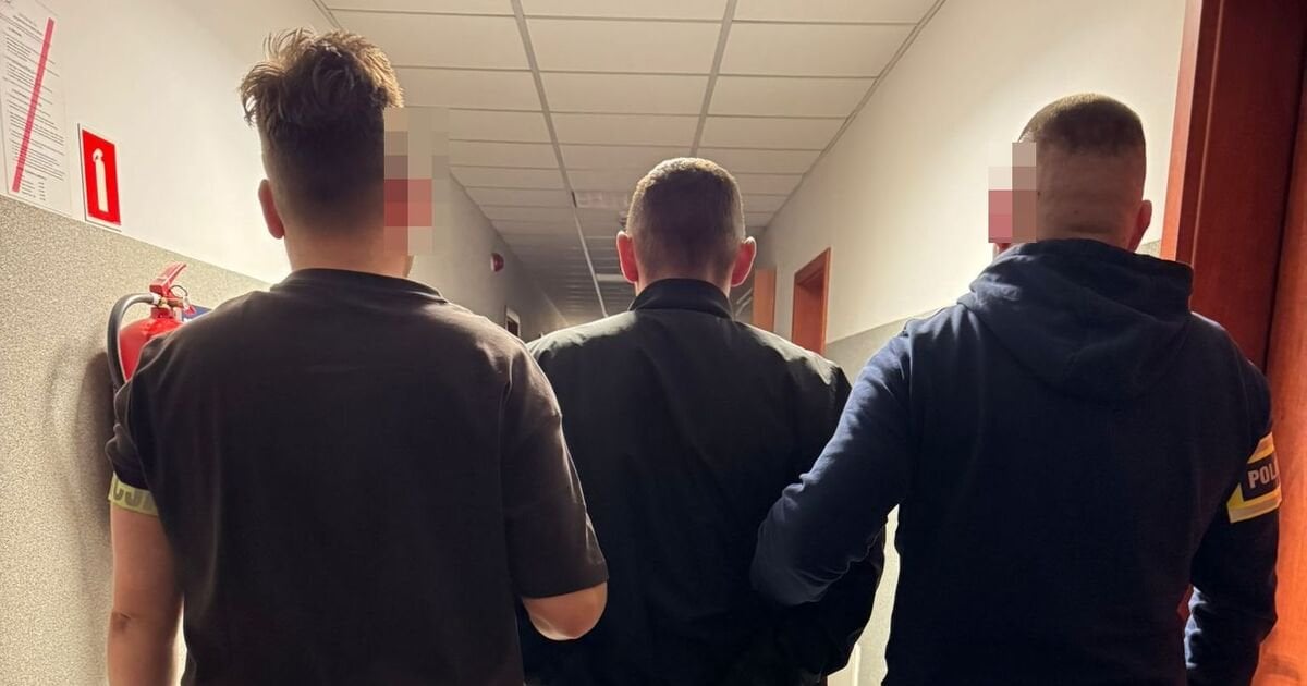 З Польщі депортували українця, який п’яний прийшов забирати дитину із садочка. За даними поліції, рівень алкоголю в його організмі перевищував 2 проміле