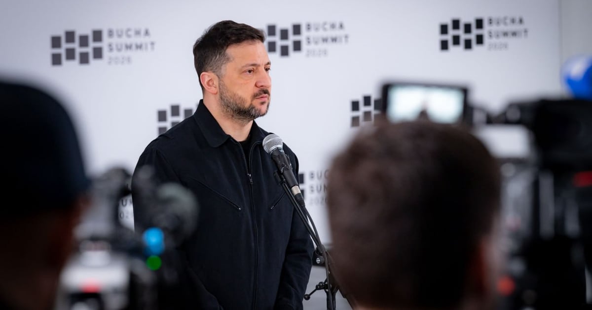 Україна передала США запит щодо припинення вогню з нагоди Великодня. 

«Я не знаю, чи буде в них можливість передати ще свій меседж росіянам. Подивимося. Наша пропозиція щодо припинення вогню на Великдень залишається», — сказав Зеленський