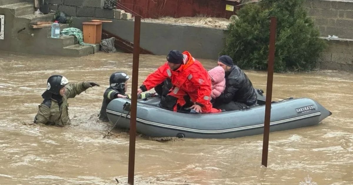 У Дагестані фіксують значні підтоплення через рясні опади, «що перевищили найбільш негативні прогнози». 

У столиці регіону, Махачкалі, ввели «режим функціонування надзвичайної ситуації»