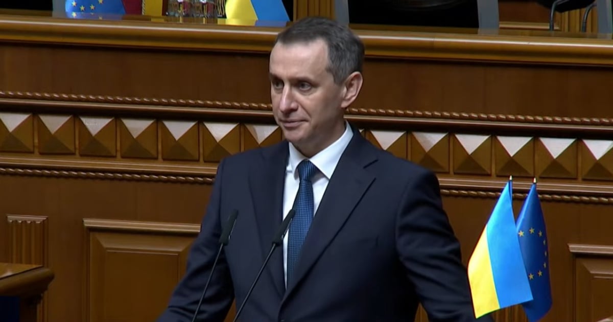 Прокурори заявили, що Єрмак радився з «ворожкою» перед призначенням чинного міністра охорони здоров’я Ляшка. 

Той відповів, що на посаду міністра його погоджували саме народні депутати
