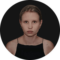 Поліна Жукова