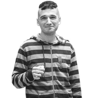 Отар Довженко