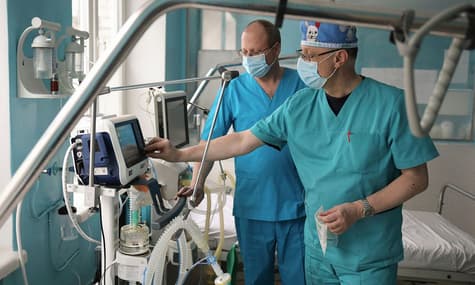 Хроніки коронавірусу: тести, лікарні, Pornhub безкоштовно