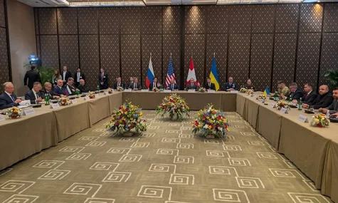 «Сигналів ще немає». Зеленський підтвердив відкладення перемовин через ситуацію на Близькому Сході